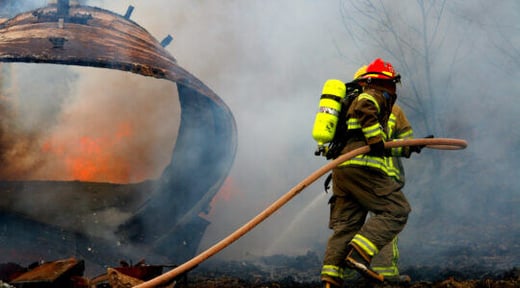 firefighter-fighting-fire